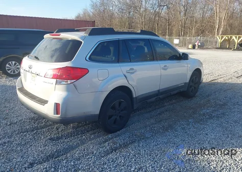2010 Subaru Outback 2.5I Premium z USA, uszkodzony, nr VIN 4S4BRCGC5A3338957